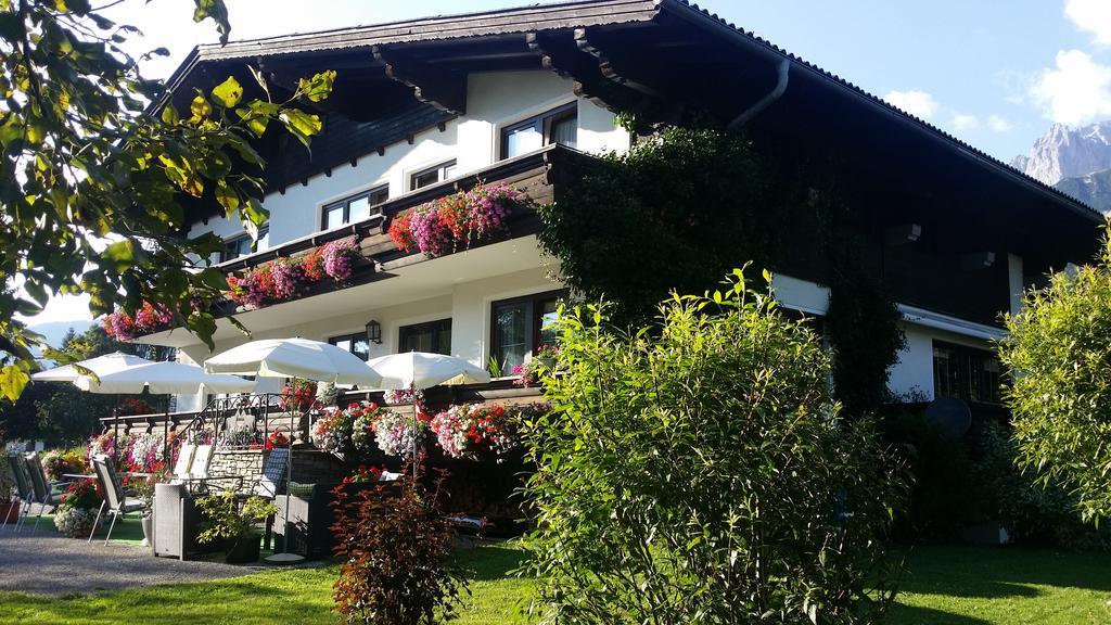 Bergschloessl Hotel Ramsau am Dachstein Exterior photo
